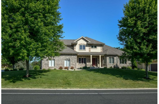 5708 Tuscany Ln, Waunakee, WI 53597