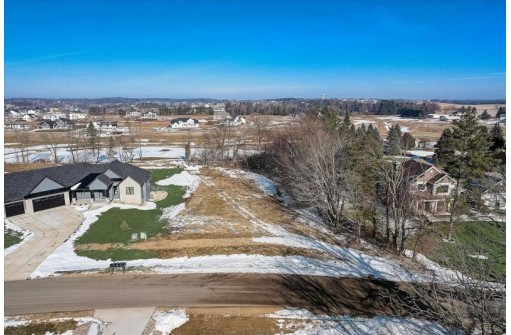 L1 Tumbledown Tr, Verona, WI 53593