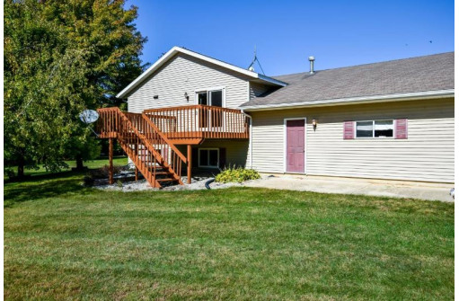 N9407 County Road D, Belleville, WI 53508