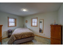 818 Frederick St, Sun Prairie, WI 53590