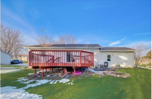 501 14th Ave, Baraboo, WI 53913