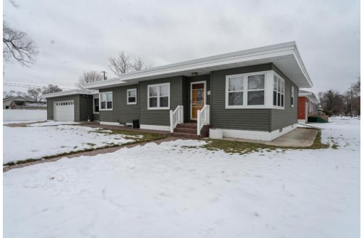 2627 Leonard St, La Crosse, WI 54601