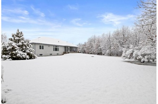 2804 W Deer Path Tr, Janesville, WI 53545