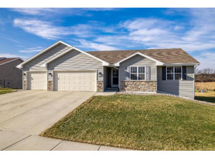 1229 Prominence Dr Janesville, WI 53548