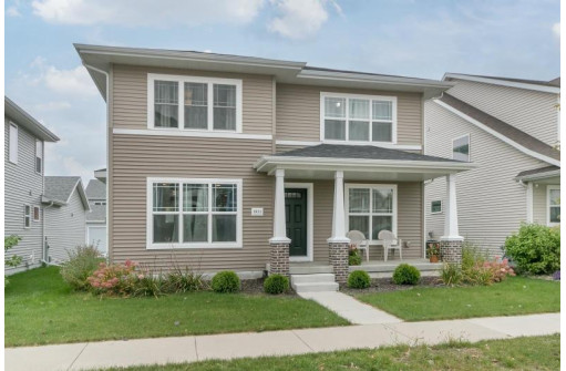 1851 Summerfield Way, Sun Prairie, WI 53590