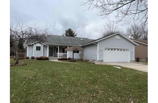 1011 Broadway Dr, Sun Prairie, WI 53590