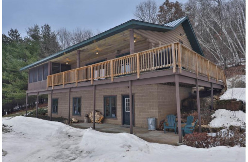 23231 Covered Bridge Dr, Richland Center, WI 53581