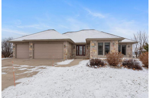 100 Mcintosh Dr, Beaver Dam, WI 53916