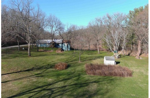 5598 County Road  J, Mount Horeb, WI 53572