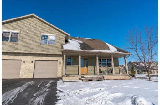 192 Lienke Rd, Fall River, WI 53932