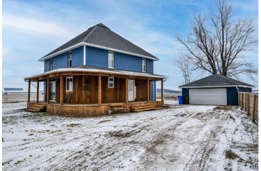 204 County Road D, Belleville, WI 53508