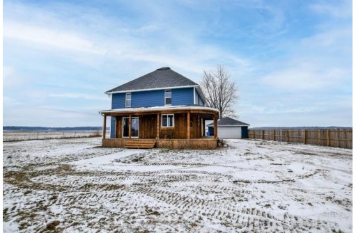 204 County Road D, Belleville, WI 53508