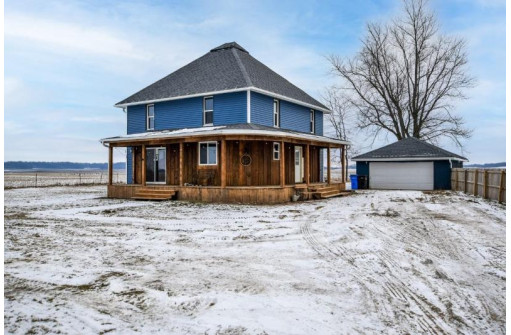 204 County Road D, Belleville, WI 53508