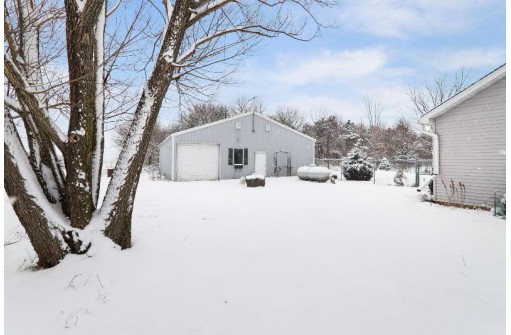 N9463 Hughes Rd, Belleville, WI 53508