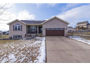 409 Drumlin Hill Deerfield, WI 53531