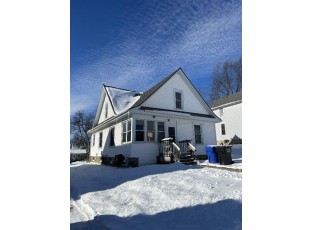 311 Towyn St Cambria, WI 53923