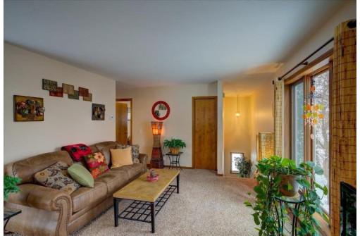 3 Bahr Circle, Madison, WI 53719