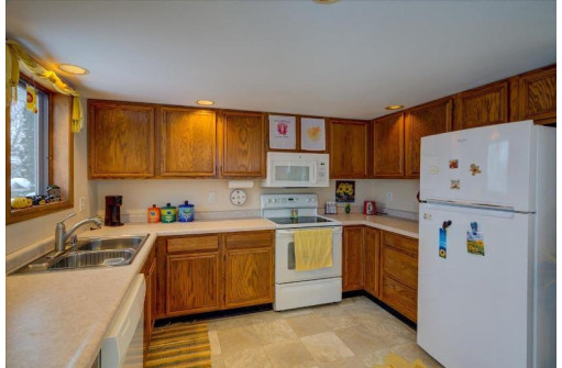 3 Bahr Circle, Madison, WI 53719