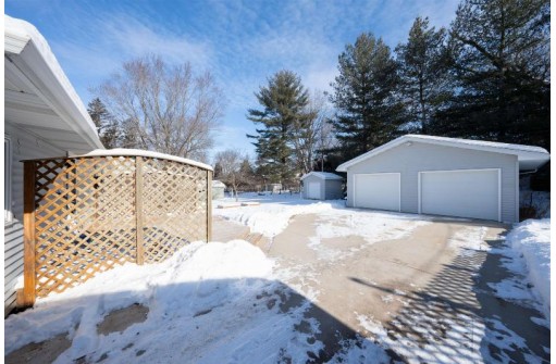 417 Hilldale Ct, Madison, WI 53705