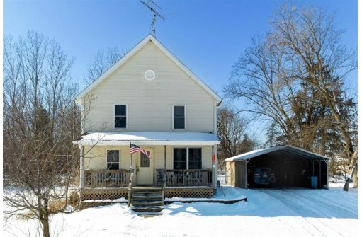 975 Rush Lake Loop Rd, Ripon, WI 54971