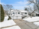 1904 Manchester Xing, Waunakee, WI 53597