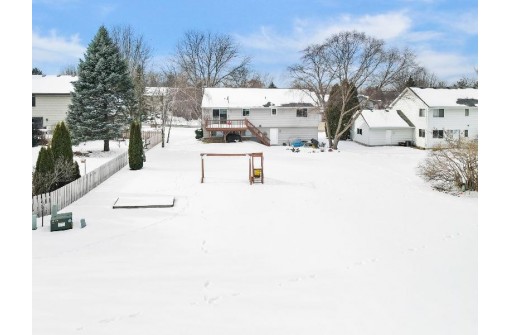 1904 Manchester Xing, Waunakee, WI 53597