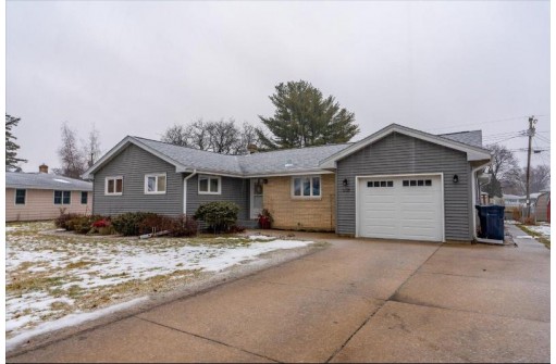 2125 E Luther Rd, Janesville, WI 53545