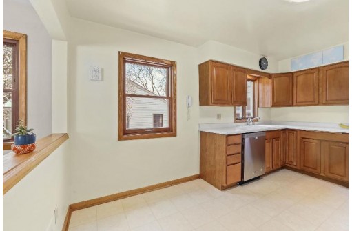 4515 Wallace Ave, Monona, WI 53716