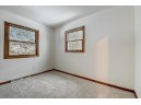 1005 Magnolia Ln, Madison, WI 53713