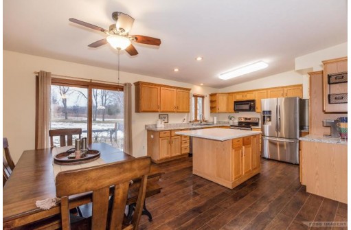 W1525 Rose Ln, Brodhead, WI 53520