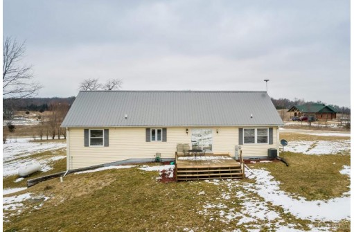 W1525 Rose Ln, Brodhead, WI 53520