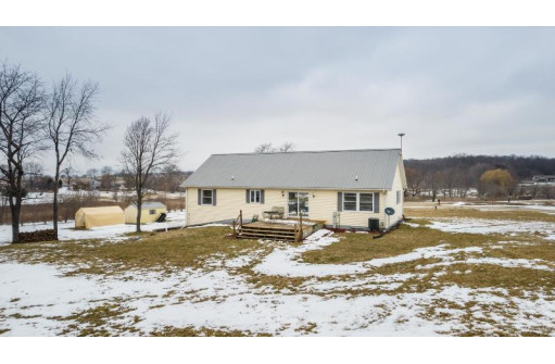 W1525 Rose Ln, Brodhead, WI 53520