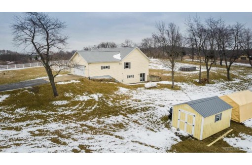 W1525 Rose Ln, Brodhead, WI 53520