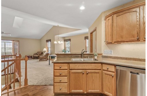 6319 Merritt Ridge, Madison, WI 53718