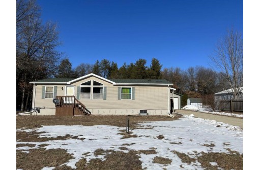 W5574 Deer Park Dr, New Lisbon, WI 53950