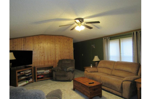 1936 Czech Ln, Arkdale, WI 54613