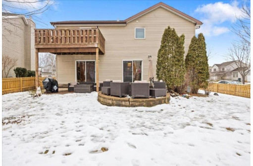 2 Argyle Ct, Madison, WI 53719