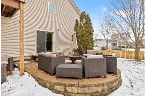 2 Argyle Ct, Madison, WI 53719