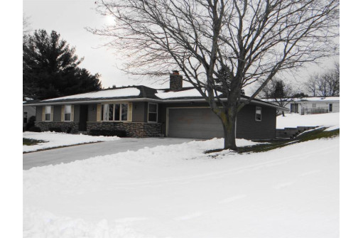 640 Prisk St, Belleville, WI 53508