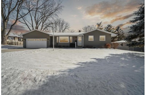 1505 Ellen Ave, Madison, WI 53716