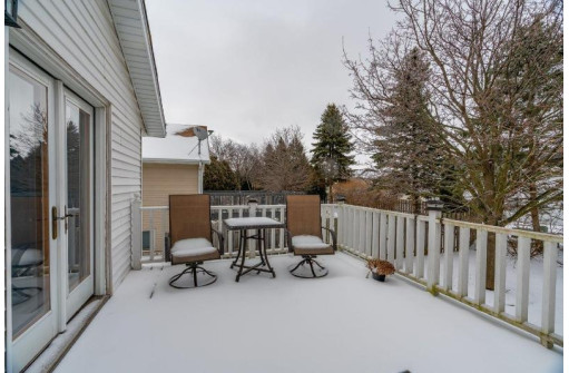 1541 Kuhle Dr, Sun Prairie, WI 53590