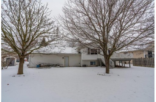 1541 Kuhle Dr, Sun Prairie, WI 53590