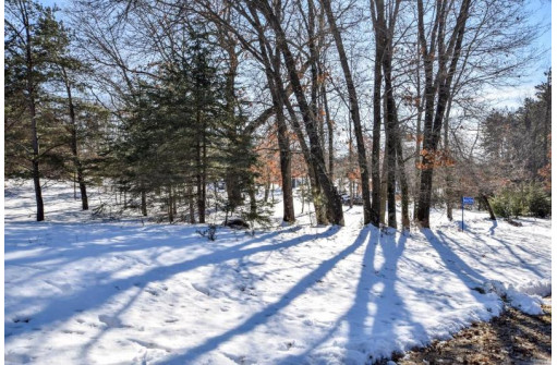 N6226 Cedar Cove Ln, Oxford, WI 53952