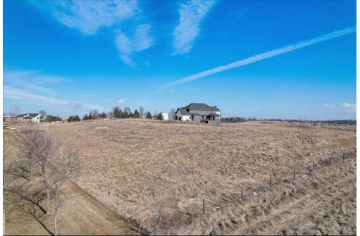 L14 Prairie Cir, Verona, WI 53593