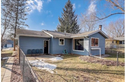 5607 Milwaukee St, McFarland, WI 53558