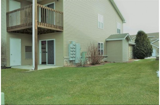 621 Reena Ave 7, Fort Atkinson, WI 53538-3146