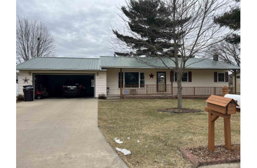 180 Cedar Ave, Brodhead, WI 53520