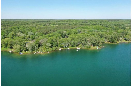 N3095 Lake Dr, Wautoma, WI 54982