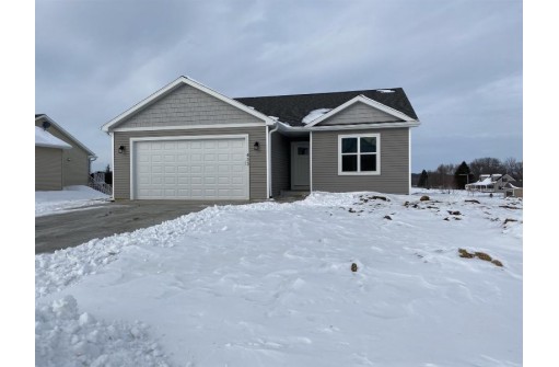 433 Ridgeway Dr, Rio, WI 53960