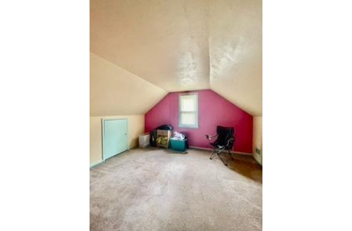 3204 W B-R Townline Rd, Beloit, WI 53511-9010